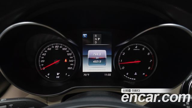 Mercedes-Benz GLC-Class GLC300