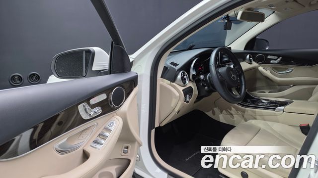 Mercedes-Benz GLC-Class GLC300