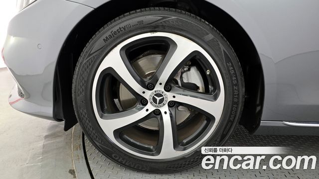 Mercedes-Benz E-Class E250 Avantgarde
