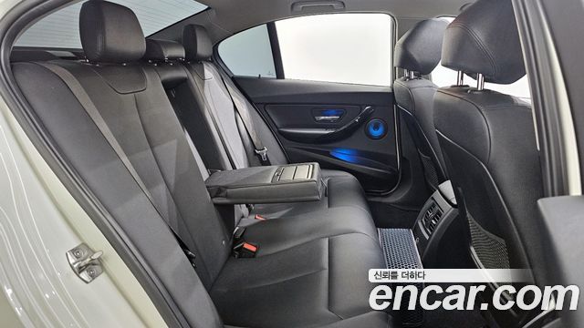 BMW 3-Series 320d
