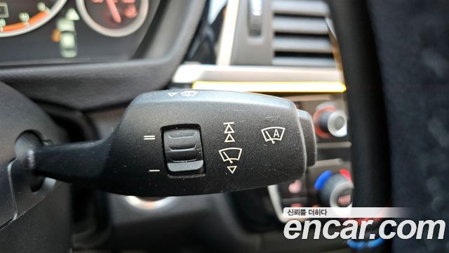 BMW 3-Series 320d