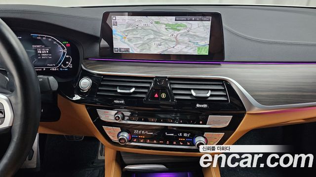 BMW 5-Series 530e M Sport