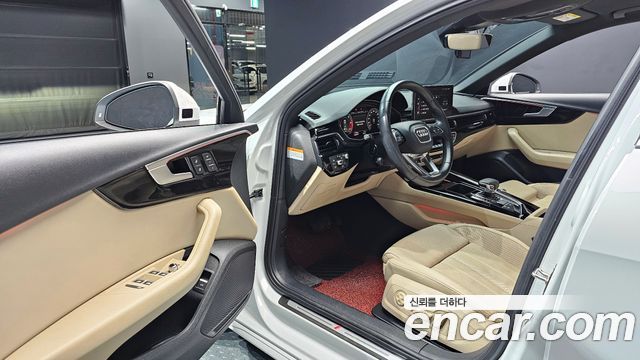 Audi A4 35 TDI Premium