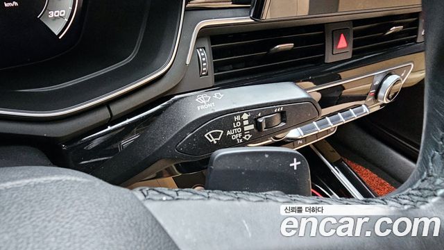Audi A4 35 TDI Premium