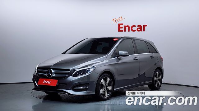 Mercedes-Benz B-Class B220