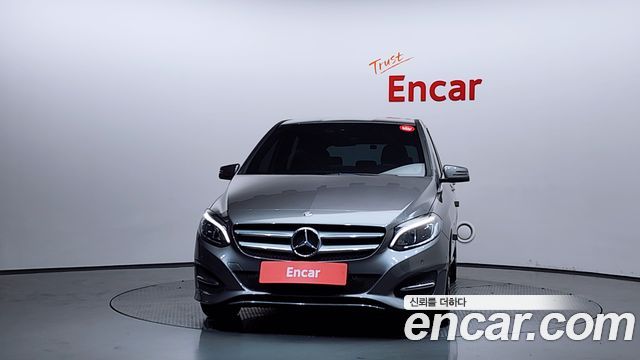 Mercedes-Benz B-Class B220