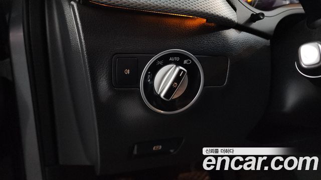 Mercedes-Benz B-Class B220