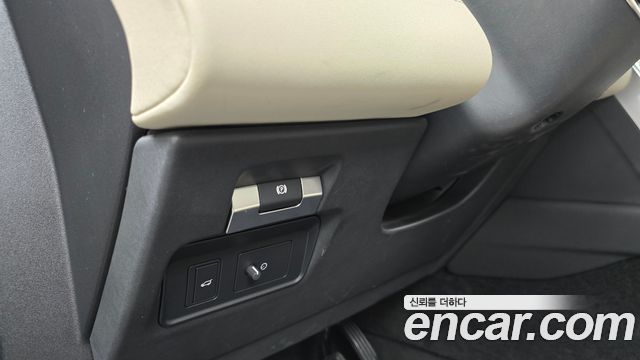 Land Rover Discovery Sport P250 SE
