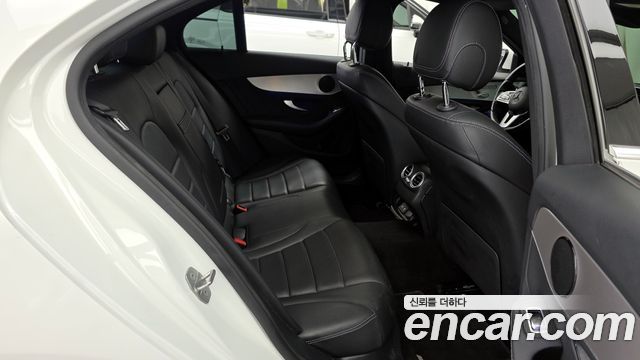 Mercedes-Benz C-Class C200 AMG Line