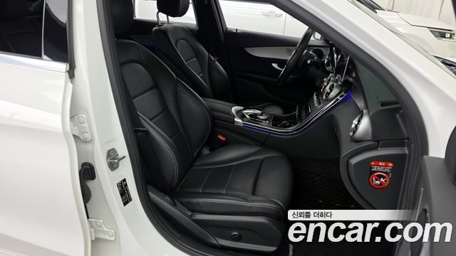 Mercedes-Benz C-Class C200 AMG Line