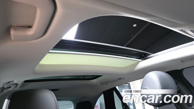 Mercedes-Benz GLC-Class GLC350e 4MATIC AMG Line
