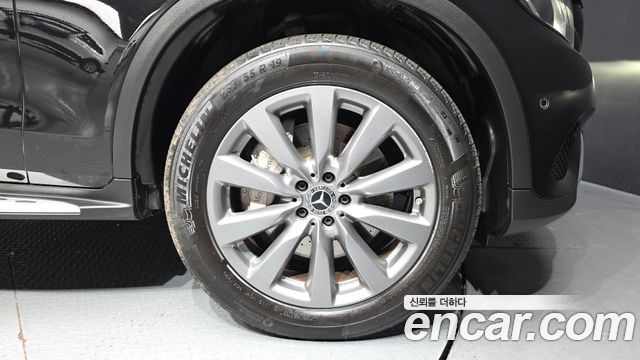Mercedes-Benz GLC-Class GLC350e 4MATIC AMG Line