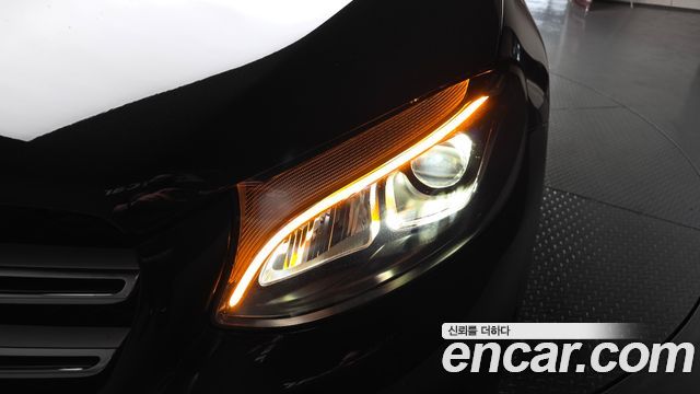 Mercedes-Benz GLC-Class GLC350e 4MATIC AMG Line