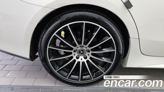 Mercedes-Benz CLS-Class CLS400d 4MATIC AMG Line