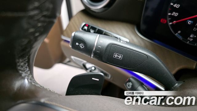 Mercedes-Benz E-Class E300 4MATIC Exclusive