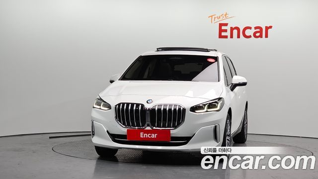 BMW 2-Series 220i Luxury