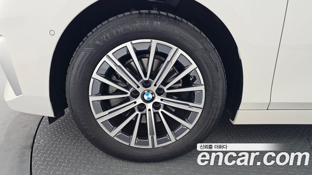 BMW 2-Series 220i Luxury
