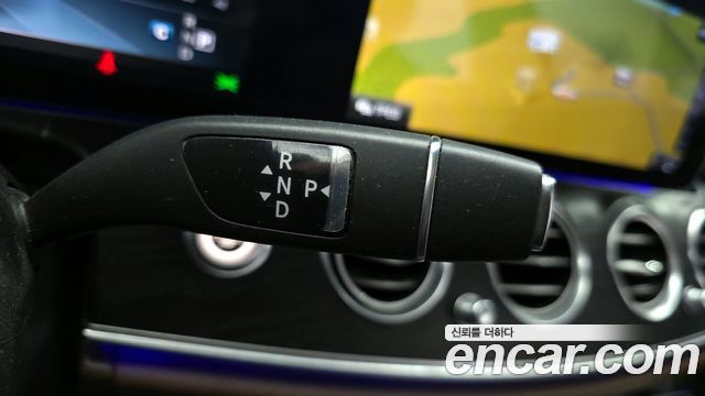 Mercedes-Benz E-Class E300 4MATIC AV Intelligent Drive