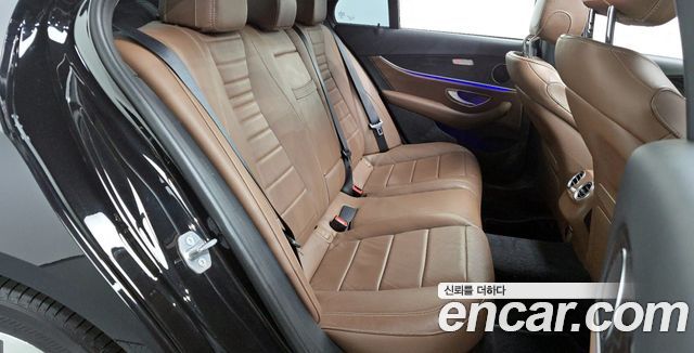 Mercedes-Benz E-Class E300 4MATIC AV Intelligent Drive