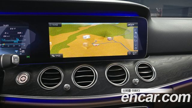 Mercedes-Benz E-Class E300 4MATIC AV Intelligent Drive