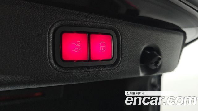 Mercedes-Benz E-Class E300 4MATIC AV Intelligent Drive