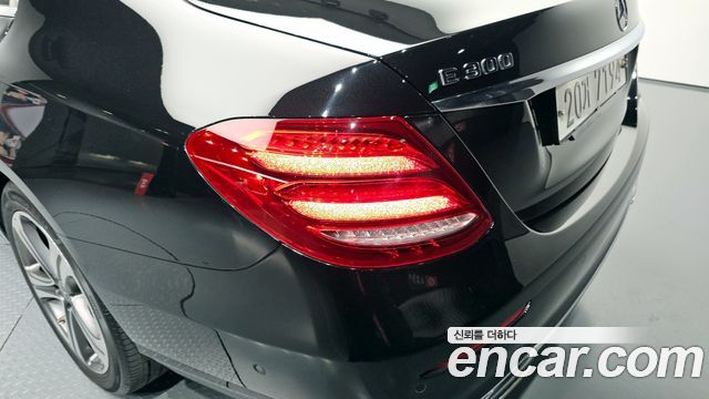 Mercedes-Benz E-Class E300 4MATIC AV Intelligent Drive