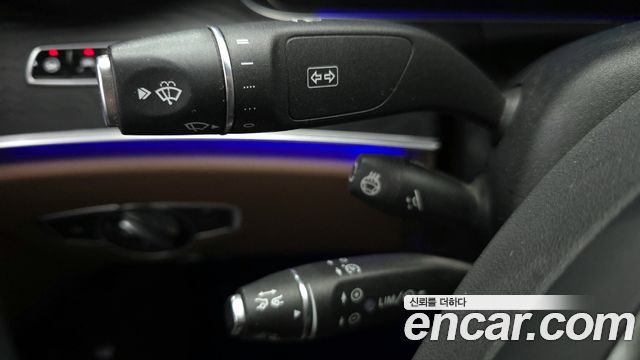 Mercedes-Benz E-Class E300 4MATIC AV Intelligent Drive