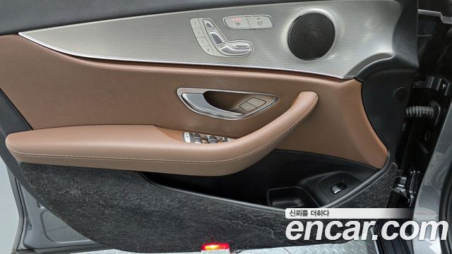 Mercedes-Benz E-Class E200 Avantgarde