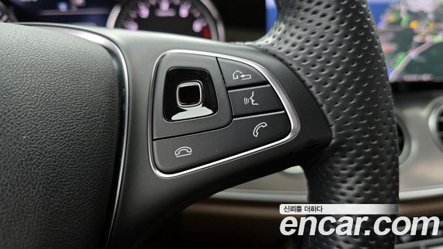 Mercedes-Benz E-Class E200 Avantgarde