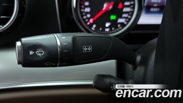 Mercedes-Benz E-Class E200 Avantgarde