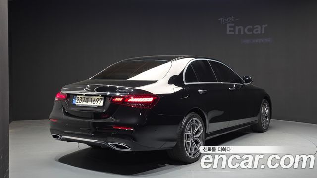 Mercedes-Benz E-Class E220d 4MATIC AMG Line