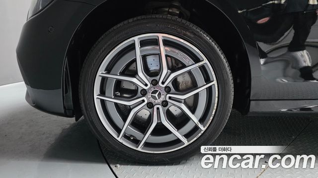 Mercedes-Benz E-Class E220d 4MATIC AMG Line