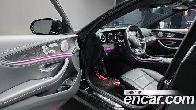Mercedes-Benz E-Class E220d 4MATIC AMG Line