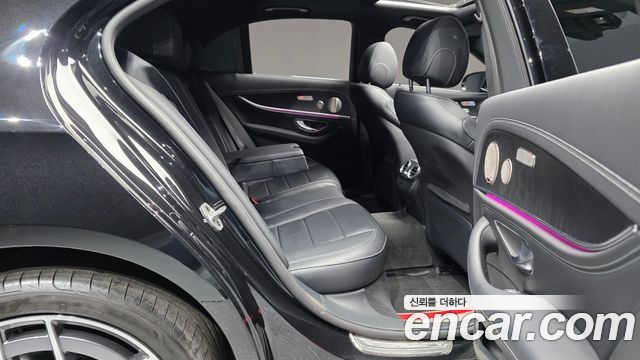 Mercedes-Benz E-Class E220d 4MATIC AMG Line