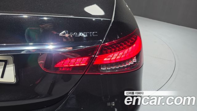 Mercedes-Benz E-Class E220d 4MATIC AMG Line