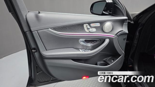 Mercedes-Benz E-Class E220d 4MATIC AMG Line