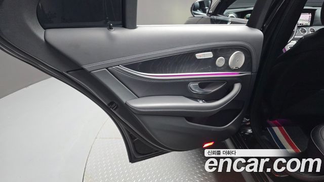 Mercedes-Benz E-Class E220d 4MATIC AMG Line