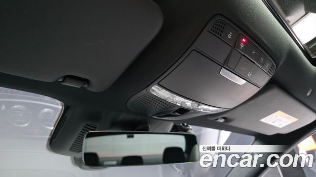 Mercedes-Benz E-Class E220d 4MATIC AMG Line