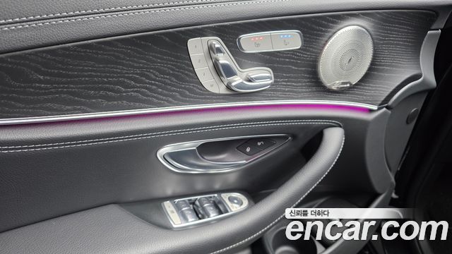 Mercedes-Benz E-Class E220d 4MATIC AMG Line