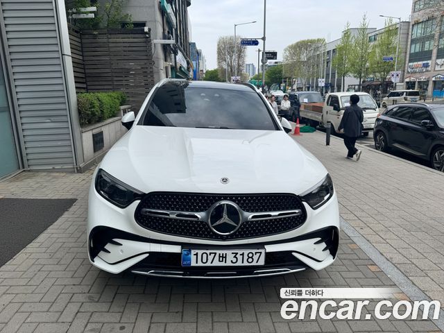 Mercedes-Benz GLC-Class GLC300 4MATIC AMG Line