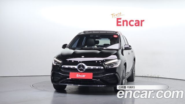 Mercedes-Benz GLA-Class GLA250 4MATIC