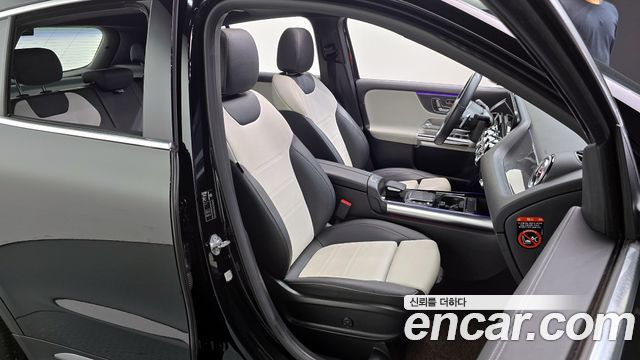 Mercedes-Benz GLA-Class GLA250 4MATIC