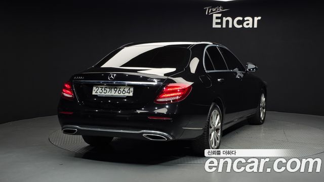 Mercedes-Benz E-Class E220d 4MATIC Exclusive