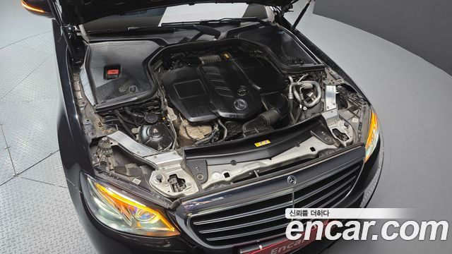 Mercedes-Benz E-Class E220d 4MATIC Exclusive