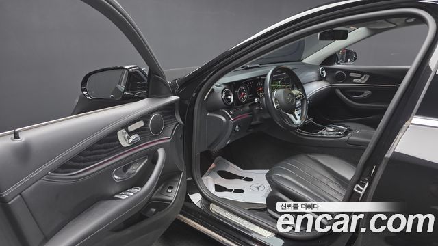 Mercedes-Benz E-Class E220d 4MATIC Exclusive