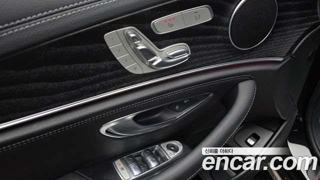 Mercedes-Benz E-Class E220d 4MATIC Exclusive