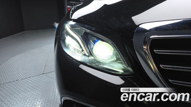 Mercedes-Benz E-Class E220d 4MATIC Exclusive