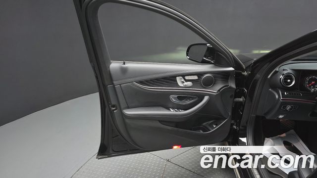 Mercedes-Benz E-Class E220d 4MATIC Exclusive