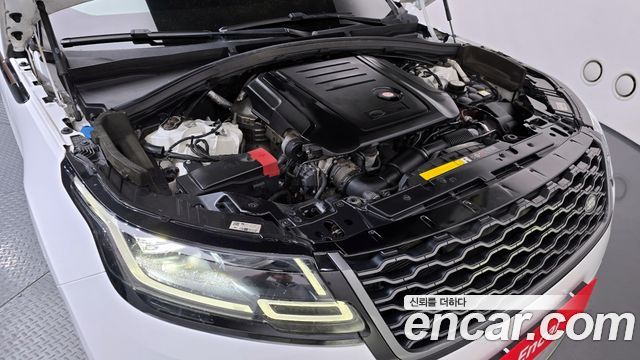 Land Rover Range Rover Velar 2.0 D240 R-Dynamic SE