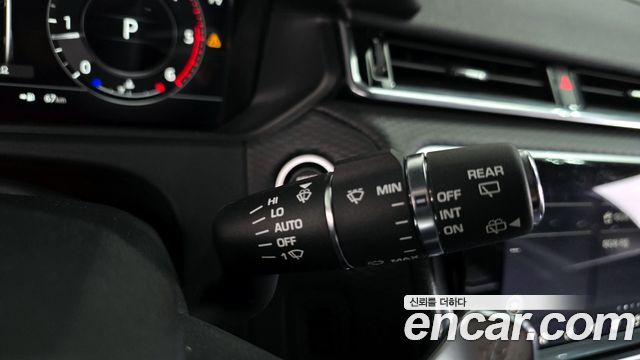 Land Rover Range Rover Velar 2.0 D240 R-Dynamic SE